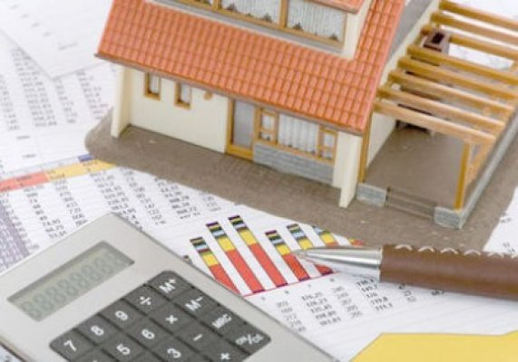 Chiriaşii imobilelor de la stat datorează taxa pe clădiri şi teren